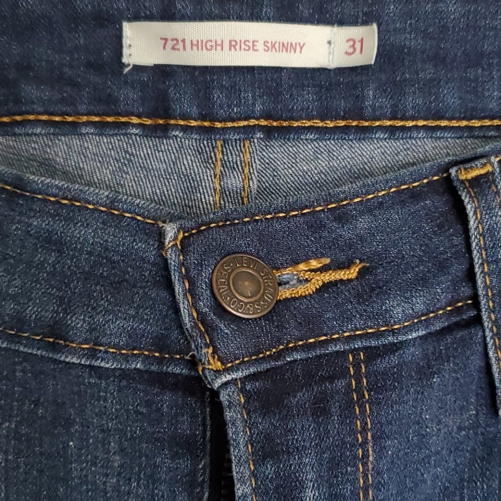 721 High Rise Jeans